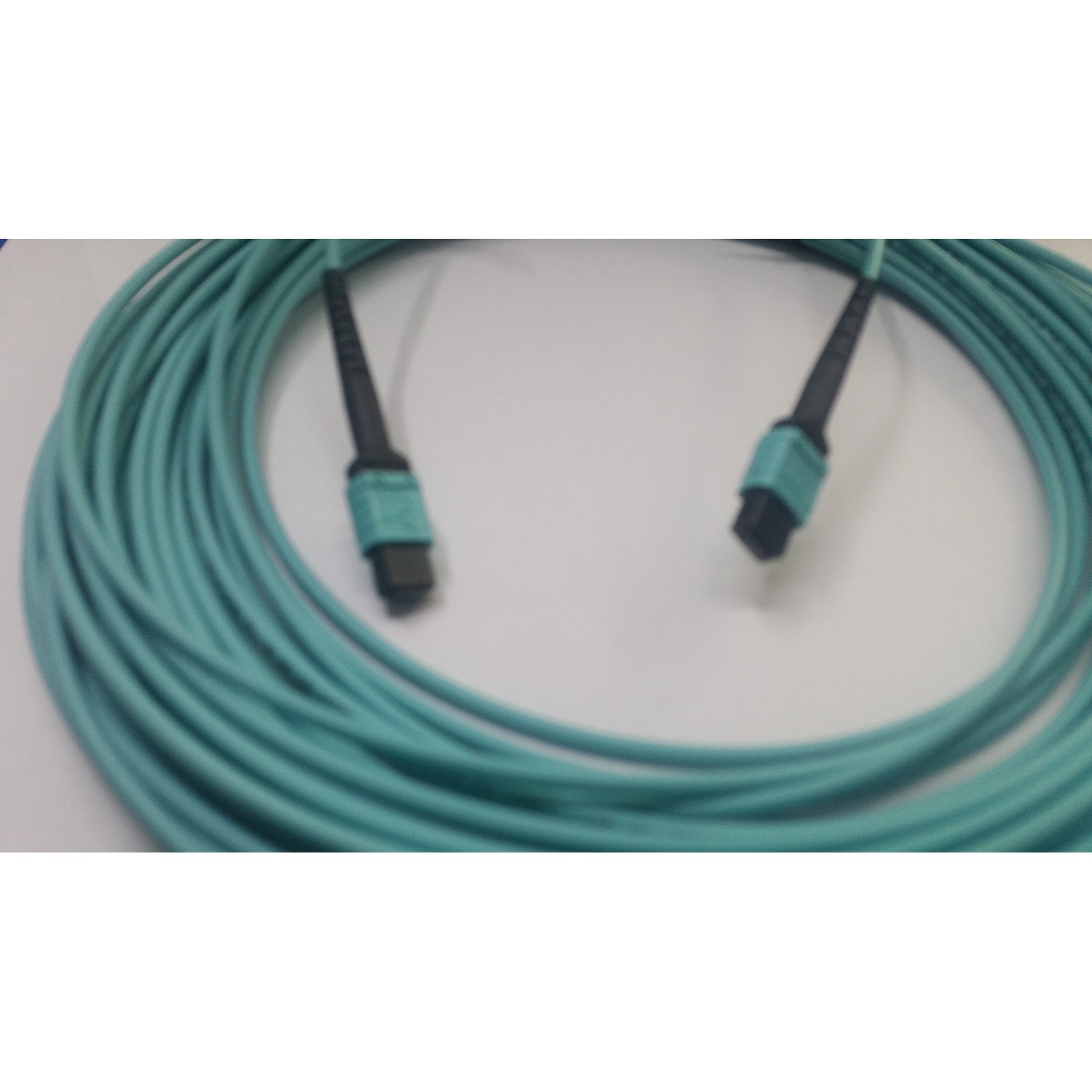 Cablu nou Molex Optical Solutions 1062831033 QSFP 100G QSFP28 MM50 OM3 ASSY 20M